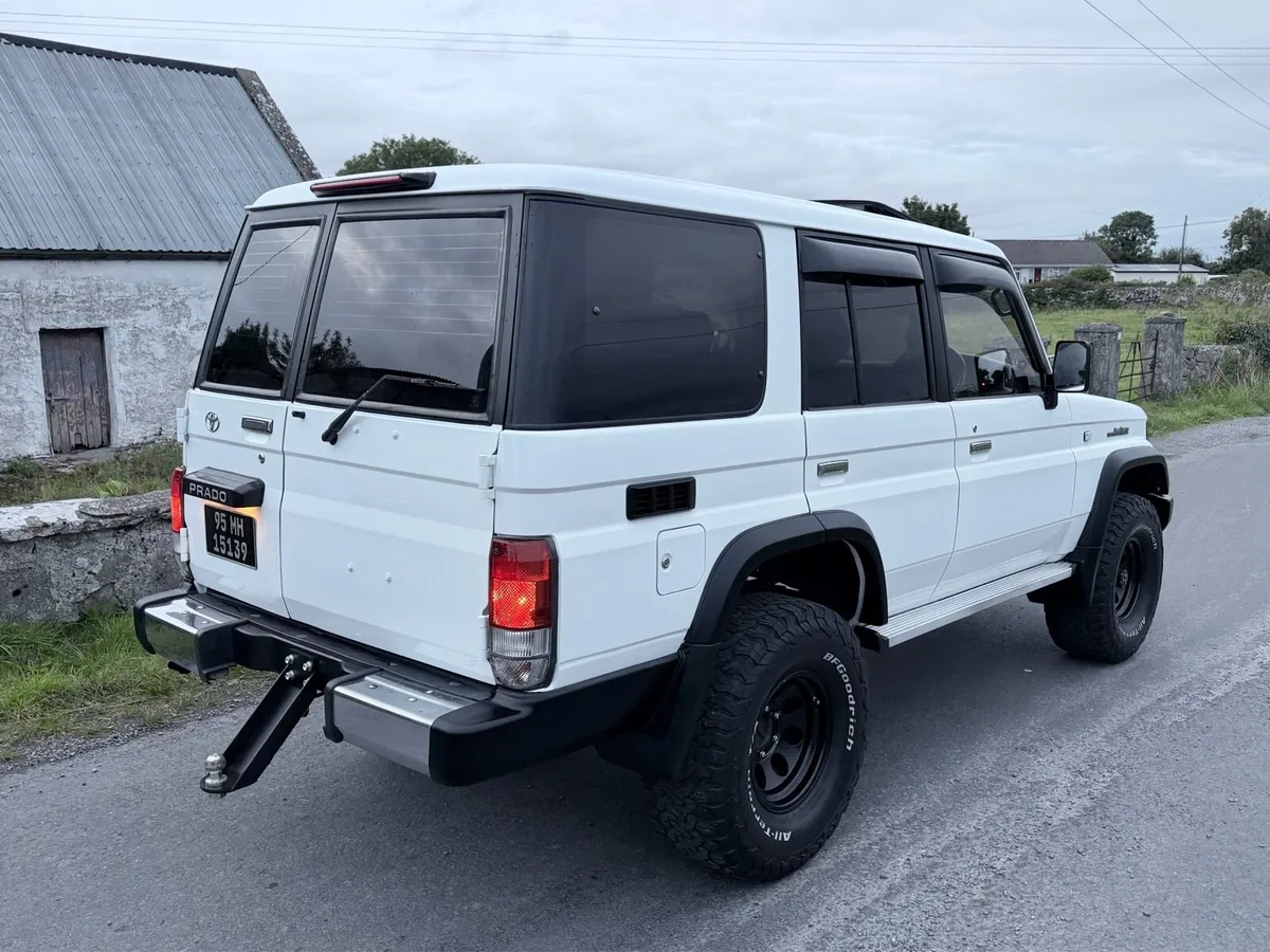 1995 TOYOTA LAND CRUISER PRADO - Image 4