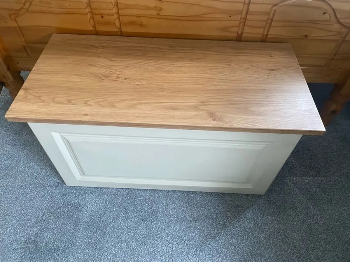 Storage Cabinet - Image 2
