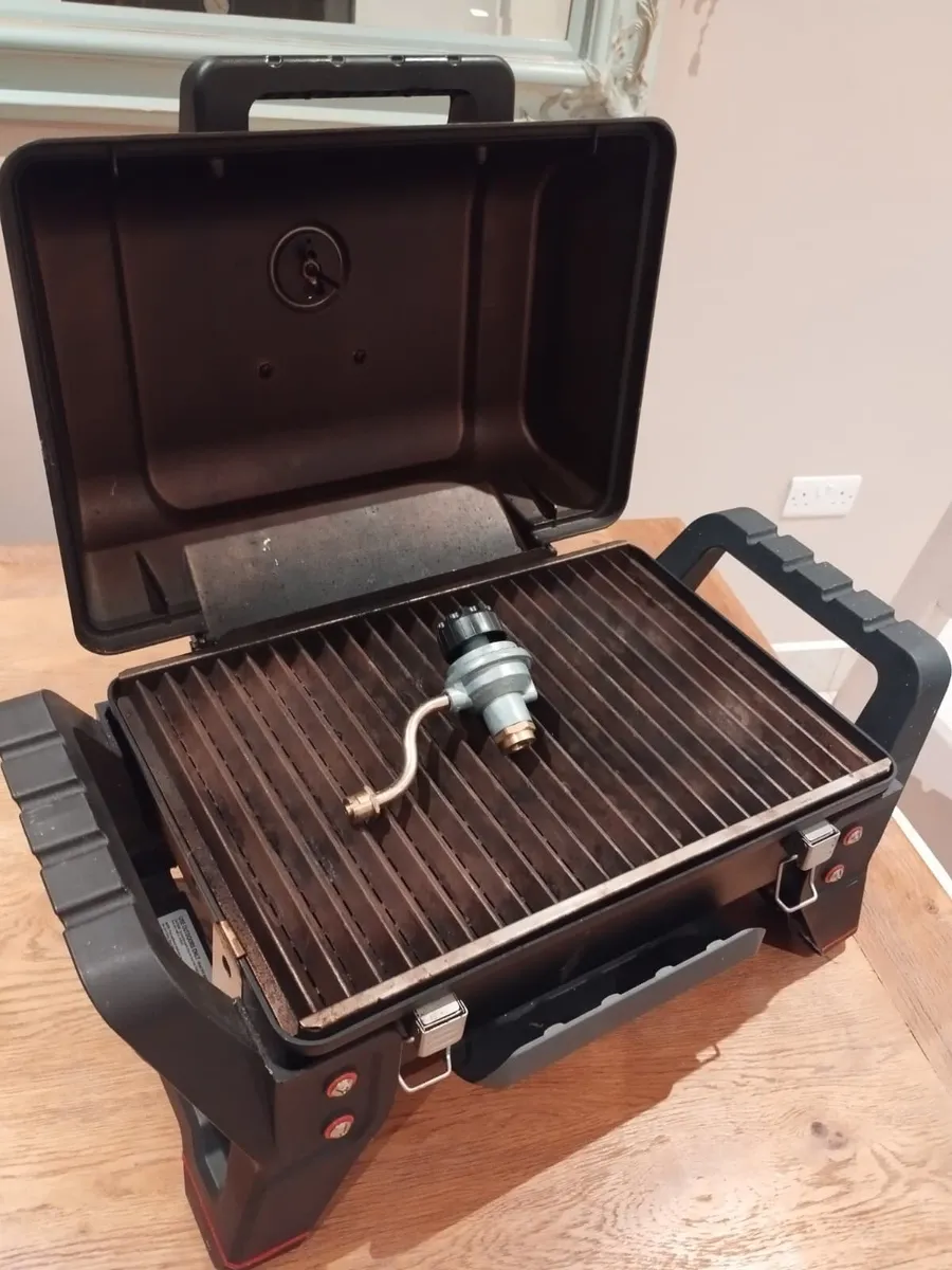 Charbroil Grill2Go GAS BBQ - Image 4
