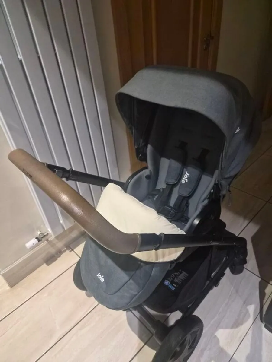 Joie Baby Travel System - Image 3