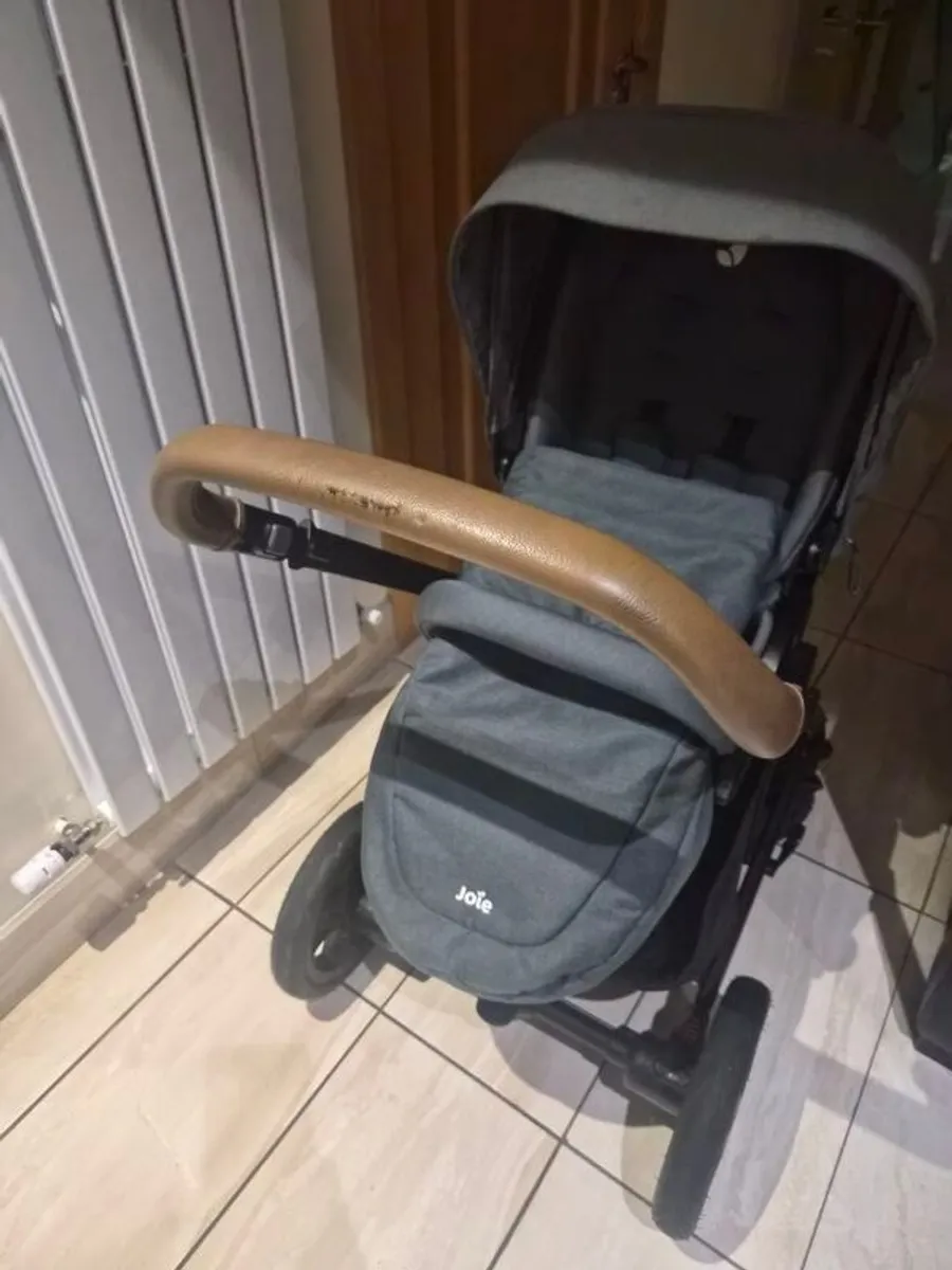 Joie Baby Travel System - Image 4