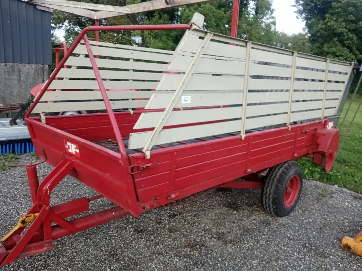 JFSilage Harvester & Wagon with Elavator Tailboard - Image 1