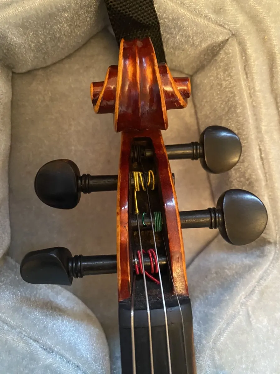 Hidersine Piacenza Violin/Fiddle (size 3/4) - Image 2