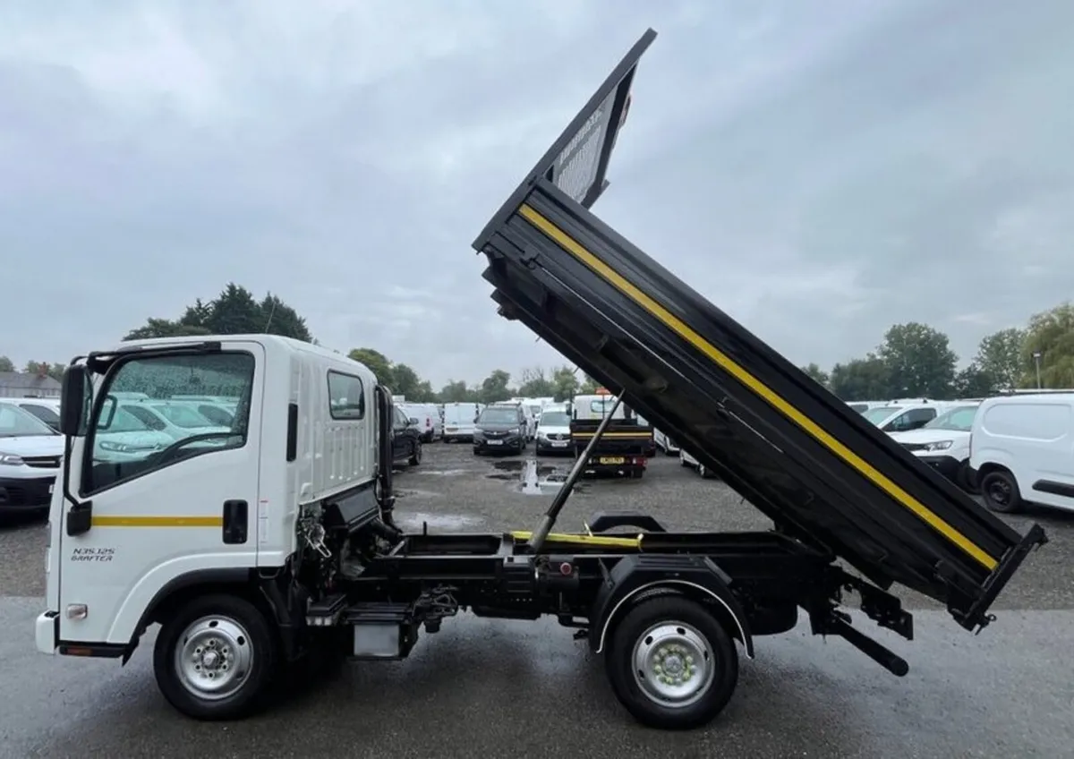 2023 Isuzu Grafter Tipper Van - Image 1