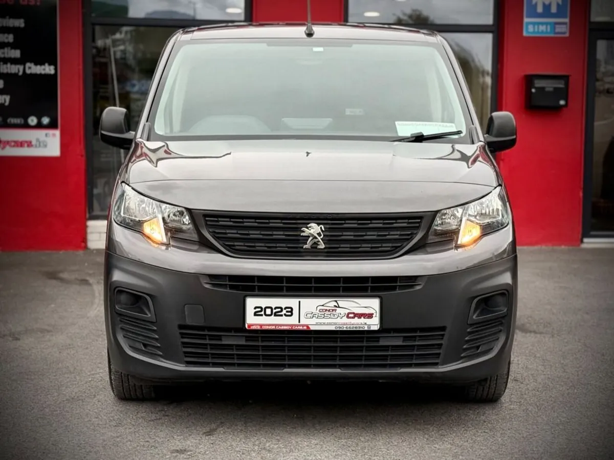 Peugeot Partner BLUEHDI PROFESSIONAL PREMIUM PLUS - Image 2