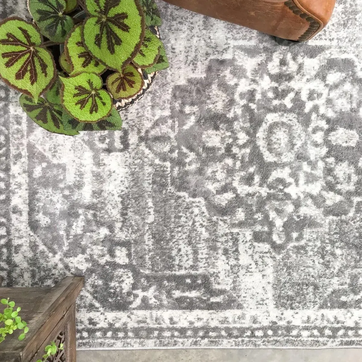 Traditional Moroccan Rug Distressed Vintage - Image 2