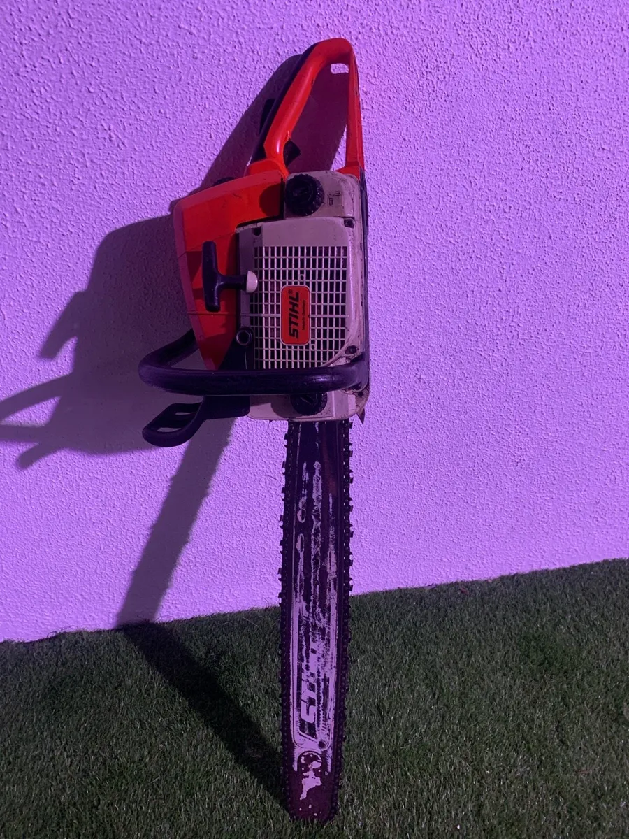 Chainsaws - Image 1