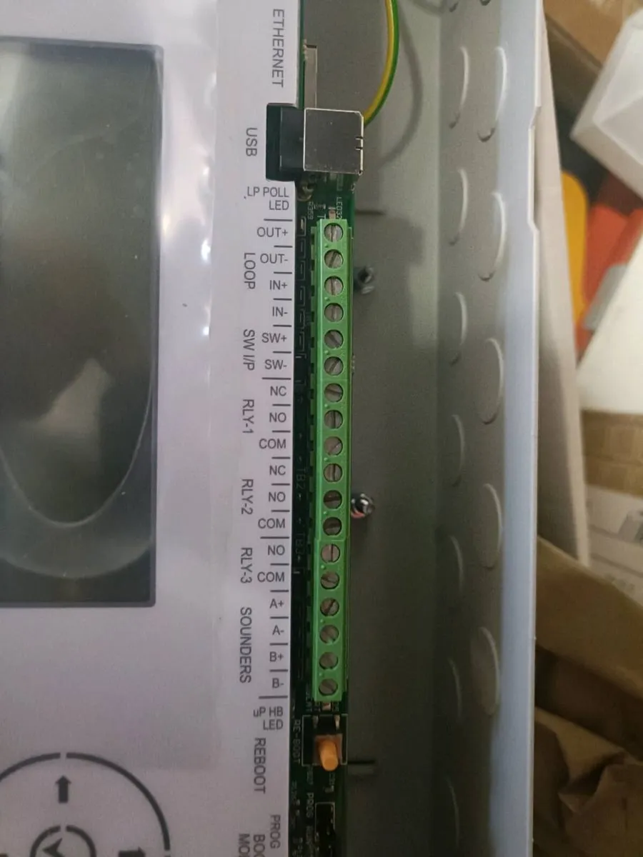 Advanced fire alarm panel - Image 2