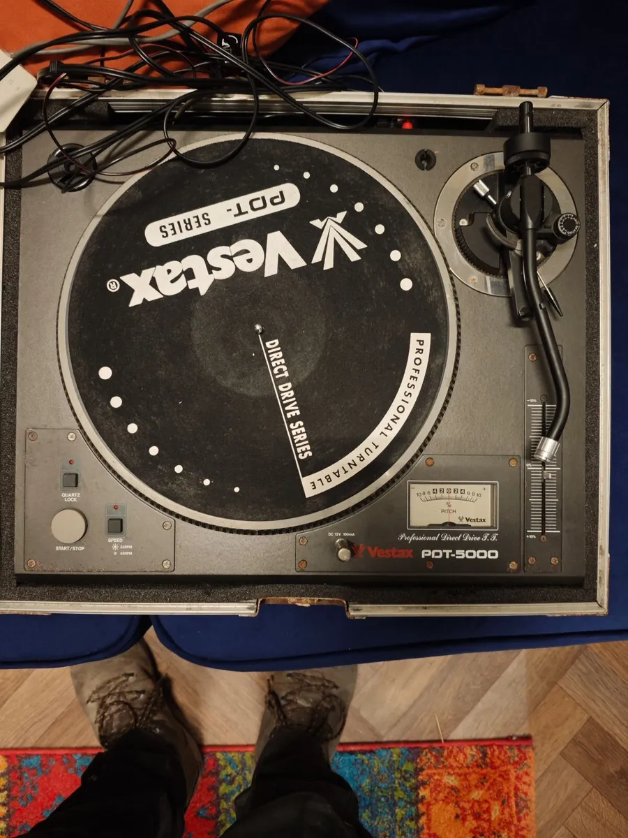 Vestax pdt 5000 direct drive turntables - Image 3