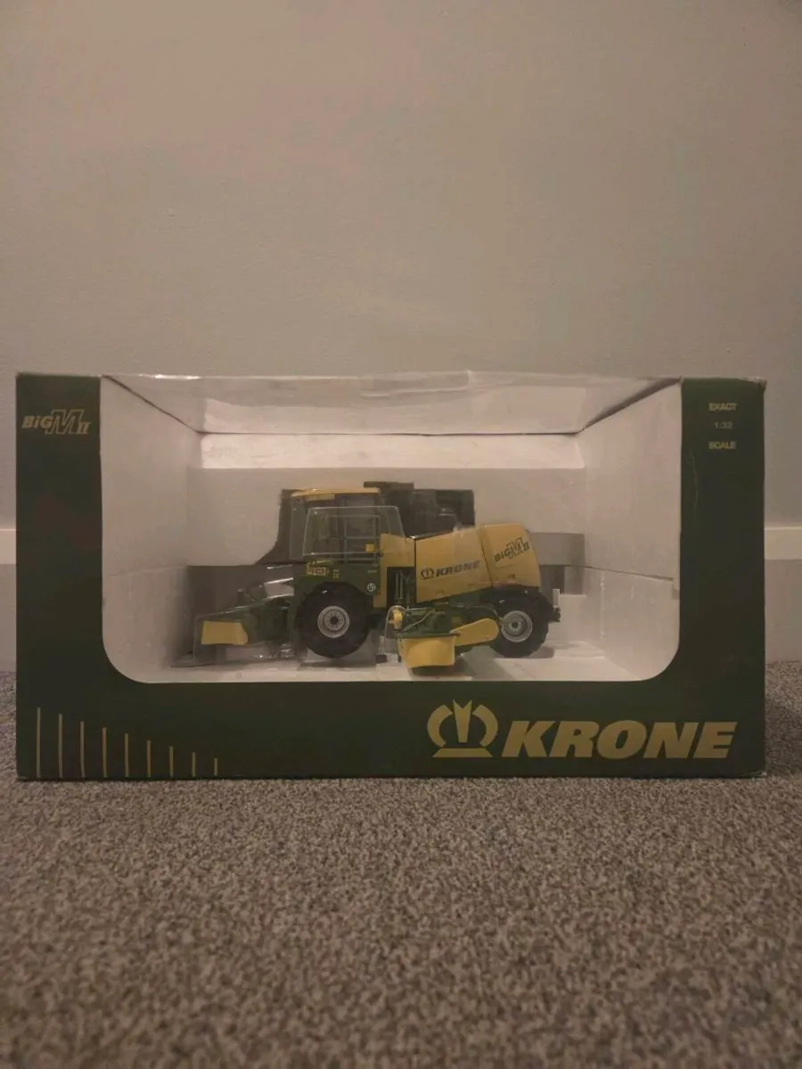 ROS Krone Big M II Self-Propelled Mower 1:32 Scale - Image 1