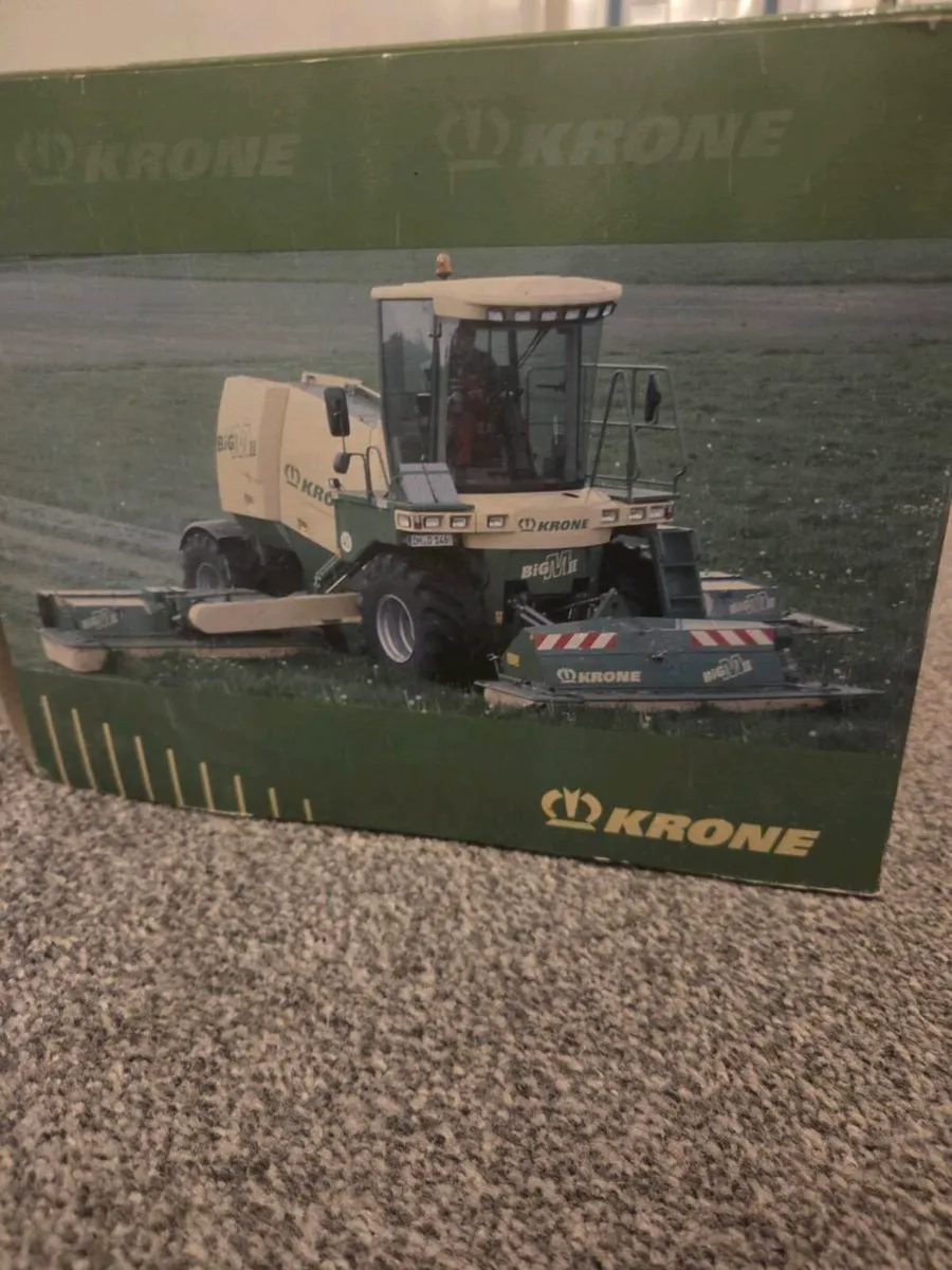 ROS Krone Big M II Self-Propelled Mower 1:32 Scale - Image 3