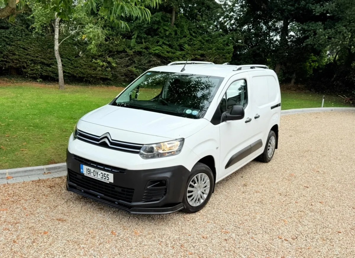 Citroen Berlingo 1.6 LX BLUE HDI  •  TAX  & TEST • - Image 2