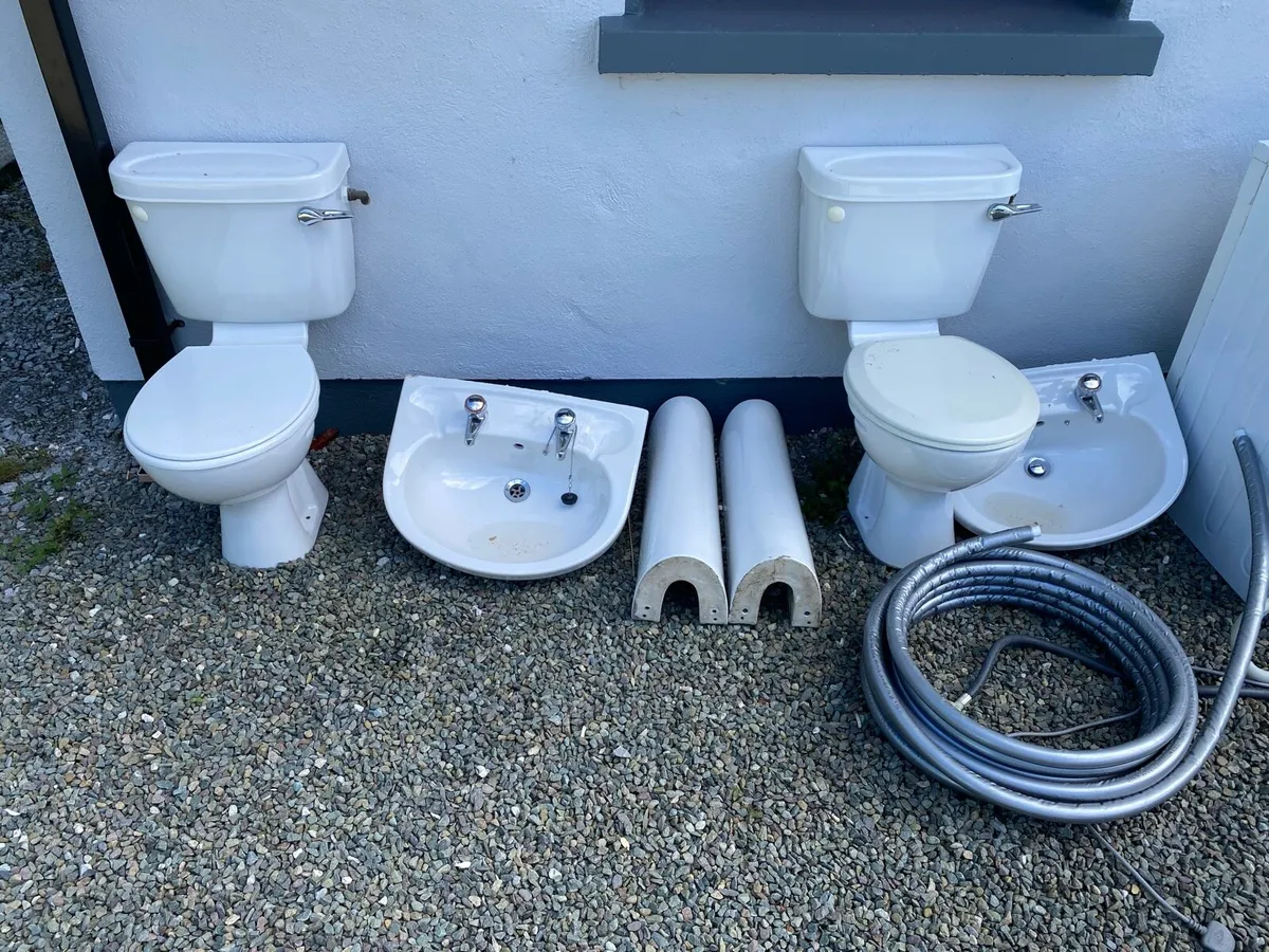Bathroom wear - Image 2