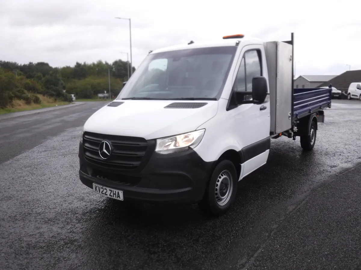 Mercedes Sprinter 315 Tipper 2022 74593 miles. - Image 2