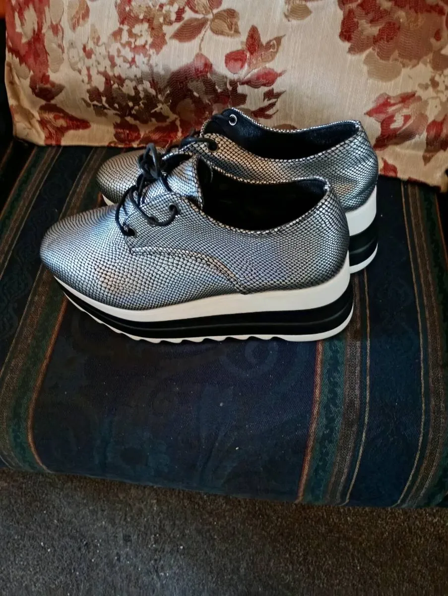 Platform shoes - Image 2