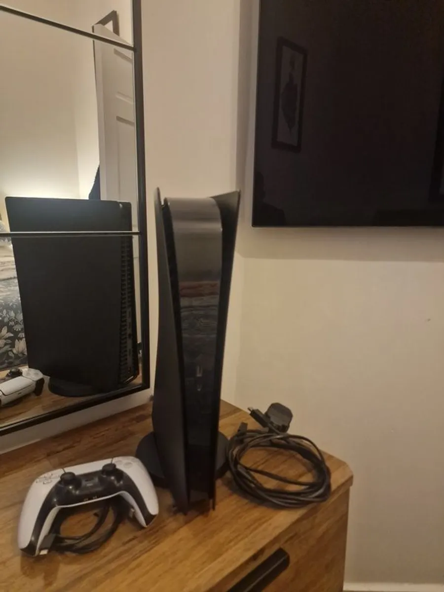 PlayStation 5 - Image 2