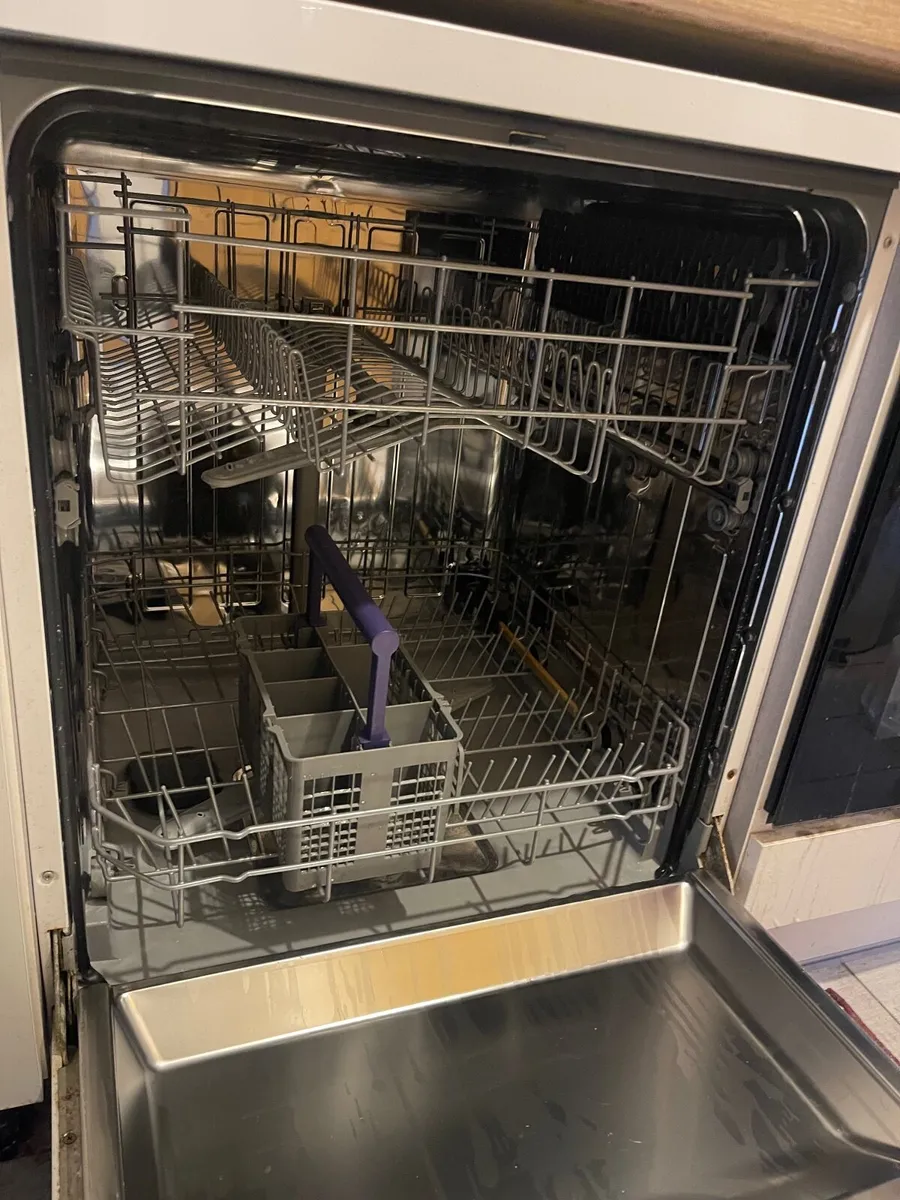 Beko Standard Size Dishwasher - Image 3