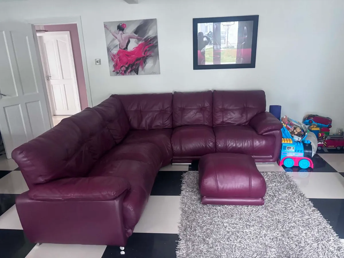 Corner suite for sale - Image 2