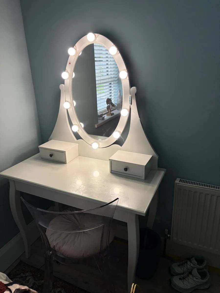 Vanity / Makeup table and chair. IKEA HEMNES - Image 1