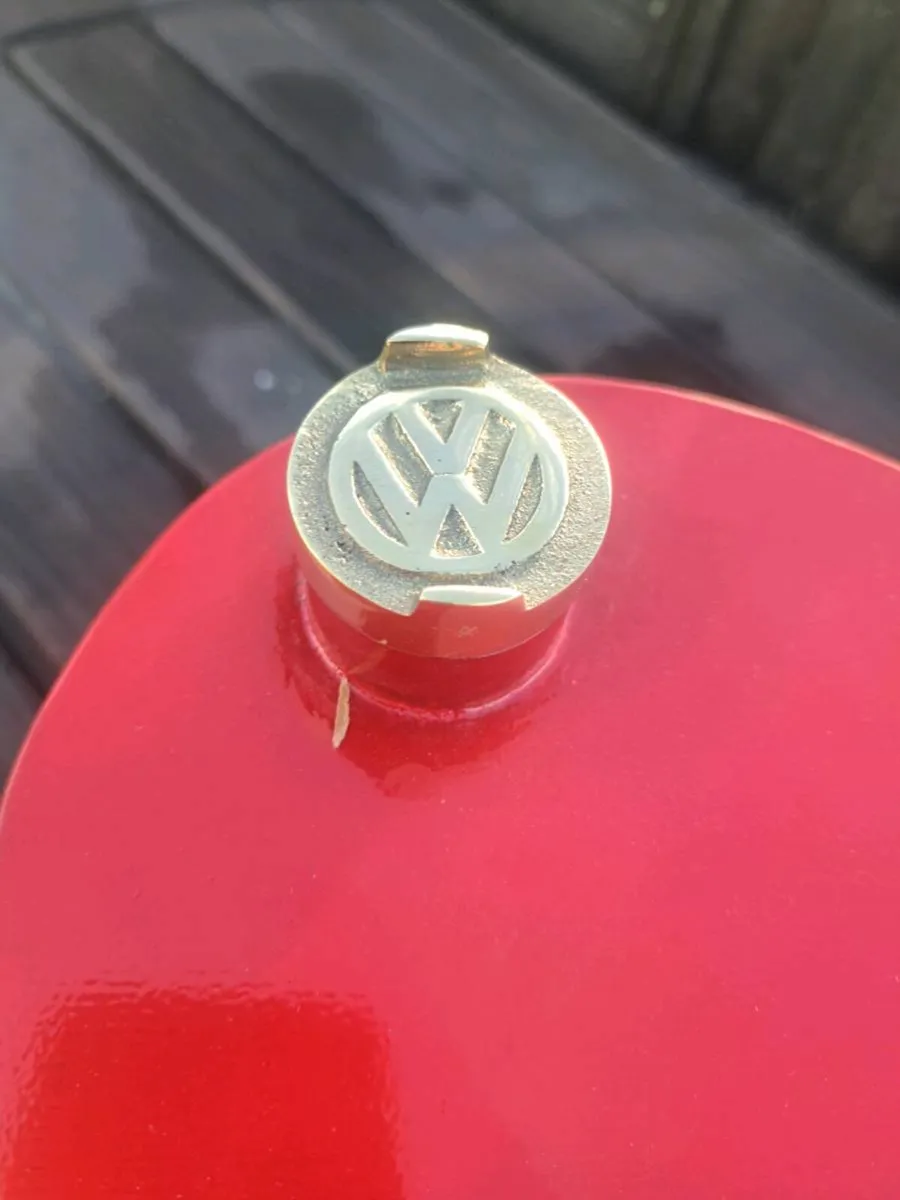 Volkswagen  oil can - Image 3