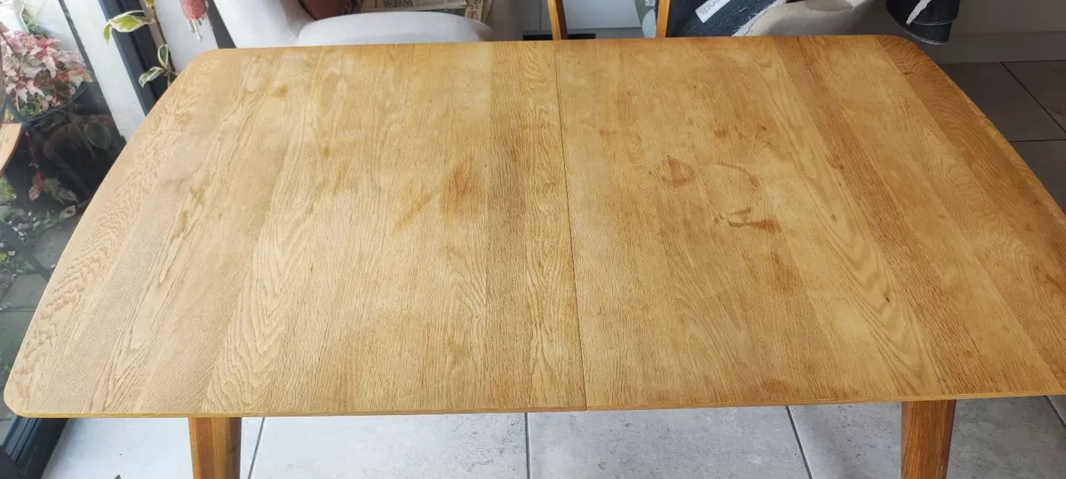 Dining table - Image 2