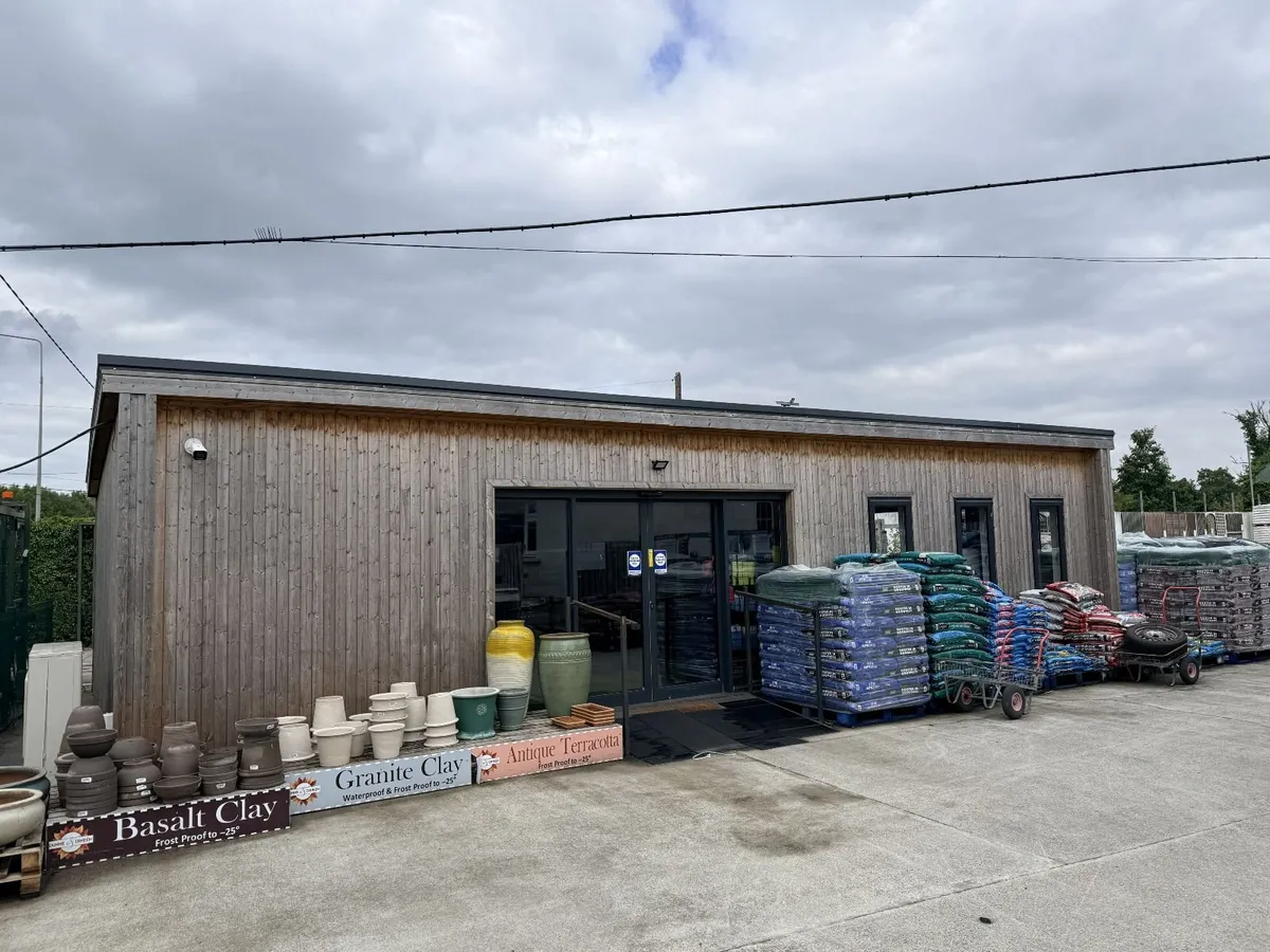 Timber Building - Image 2