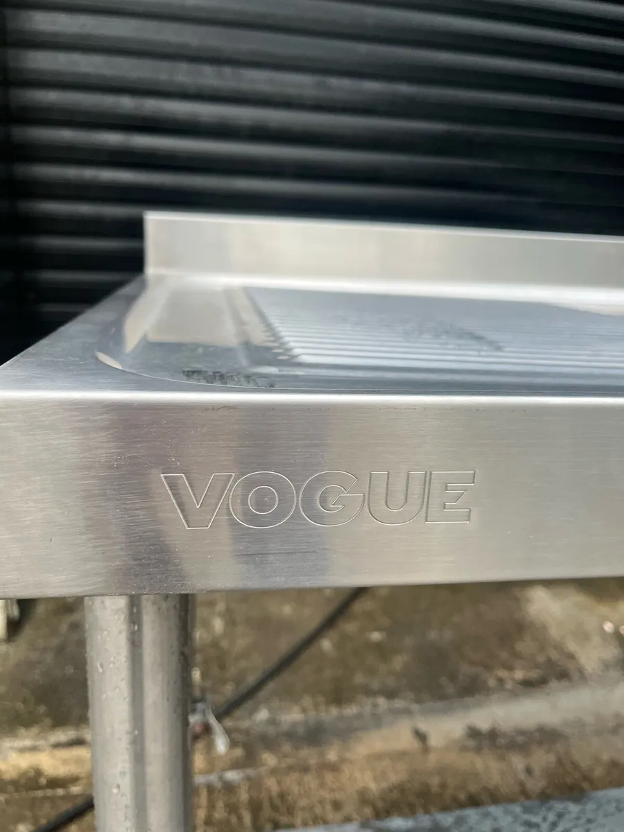 Vogue double catering sink - Image 2