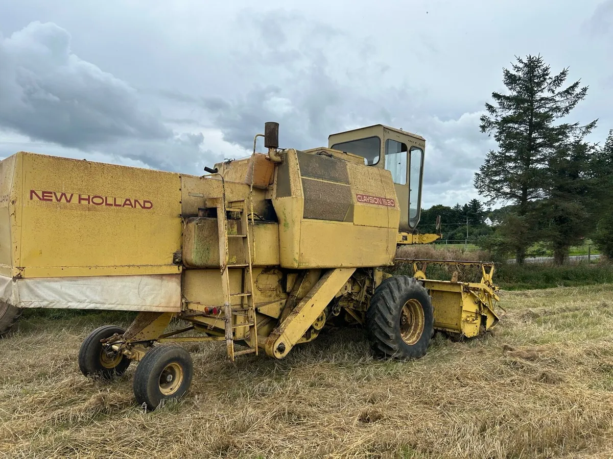New Holland combine 1530 - Image 2