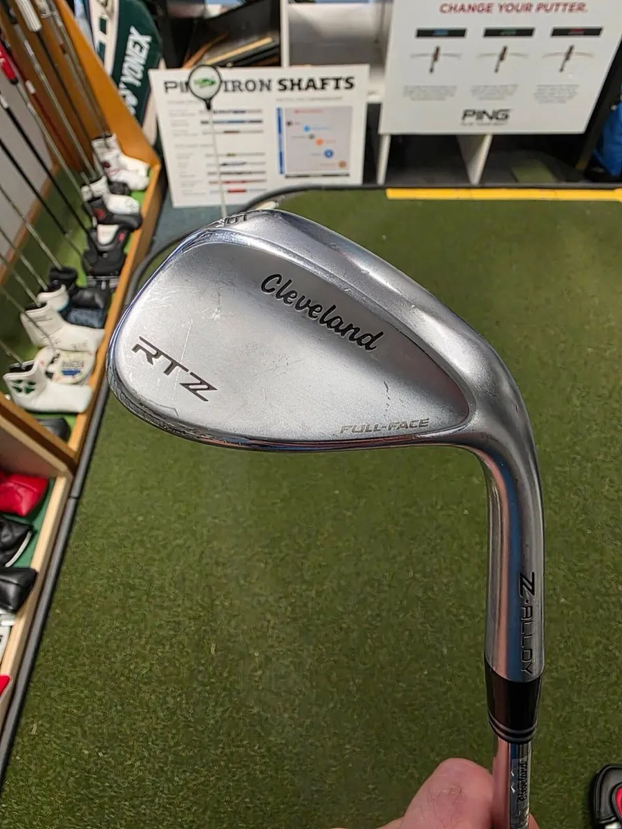 Cleveland RTz Adapt Sand Wedge - Image 1