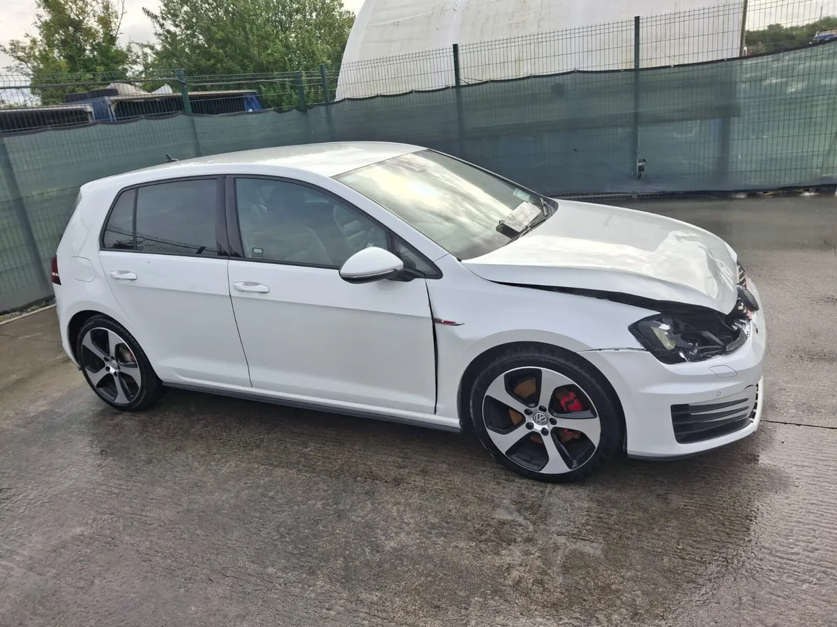 2015 VW Golf GTI  Automatic - Image 2