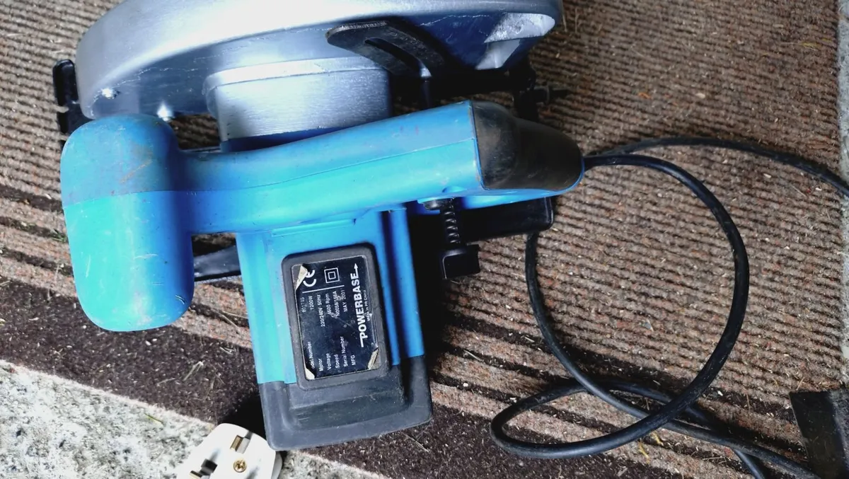 Circular saw - Image 1