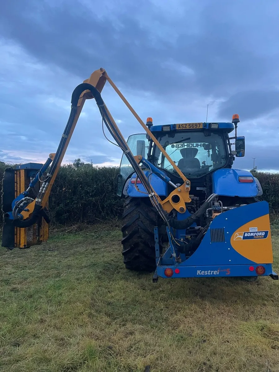 Bomford kestrel evo 5.6 metre hedge cutter - Image 1