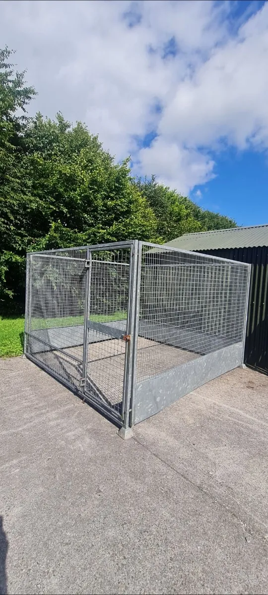 Dog/animal pen - Image 1