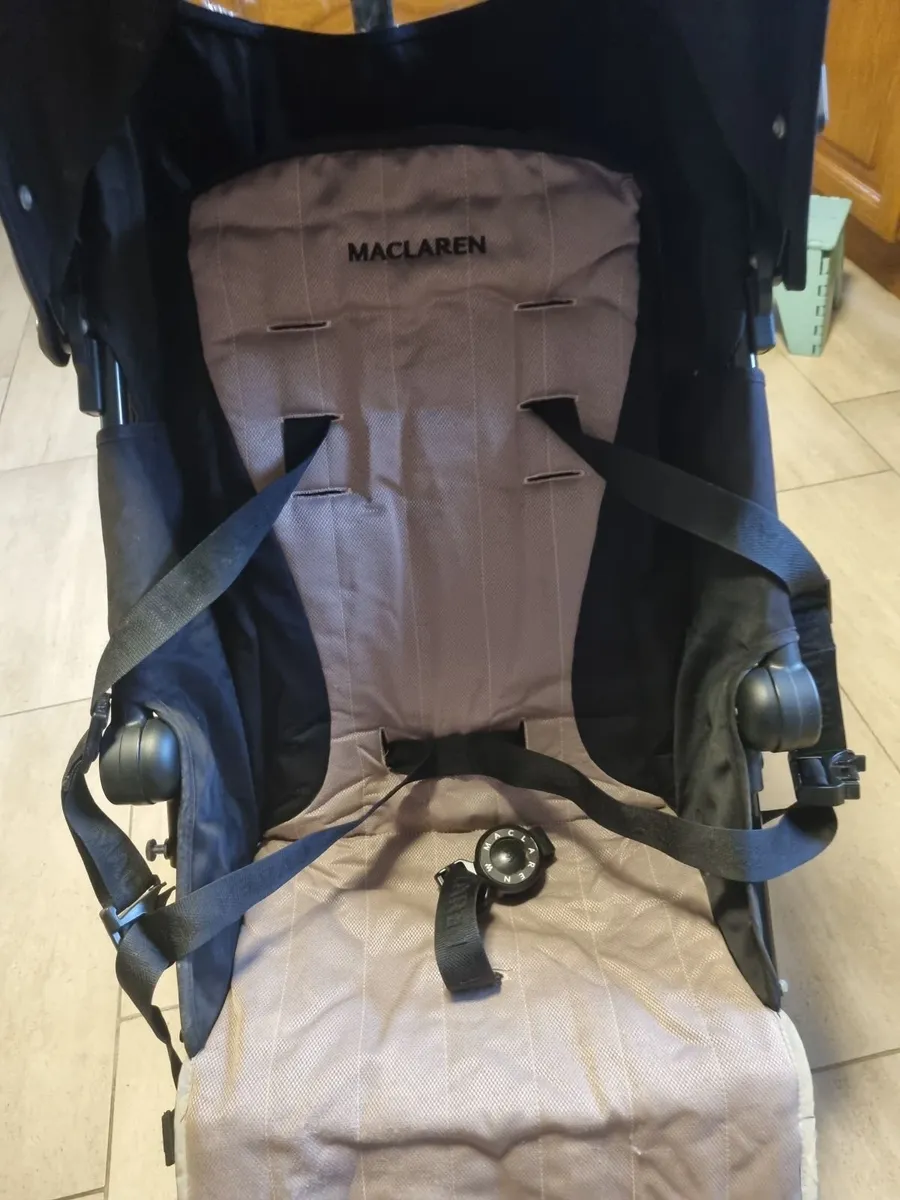 Maclaren baby buggy - Image 3