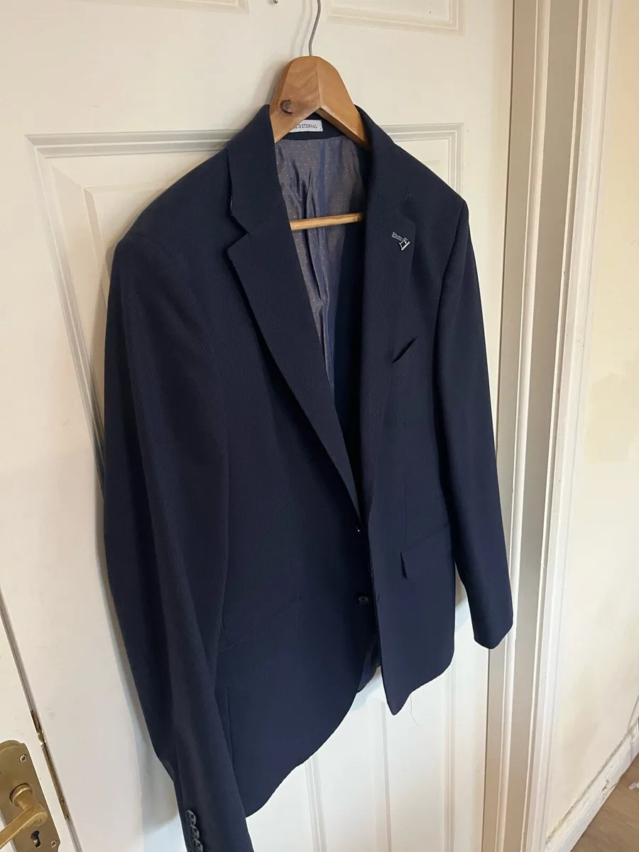 Full three piece Navy suit - Image 3