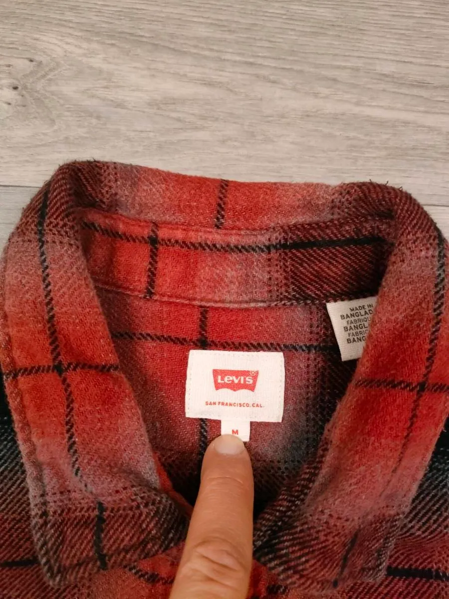 Levis Heavyweight Check Shirt Mens Medium - Image 4