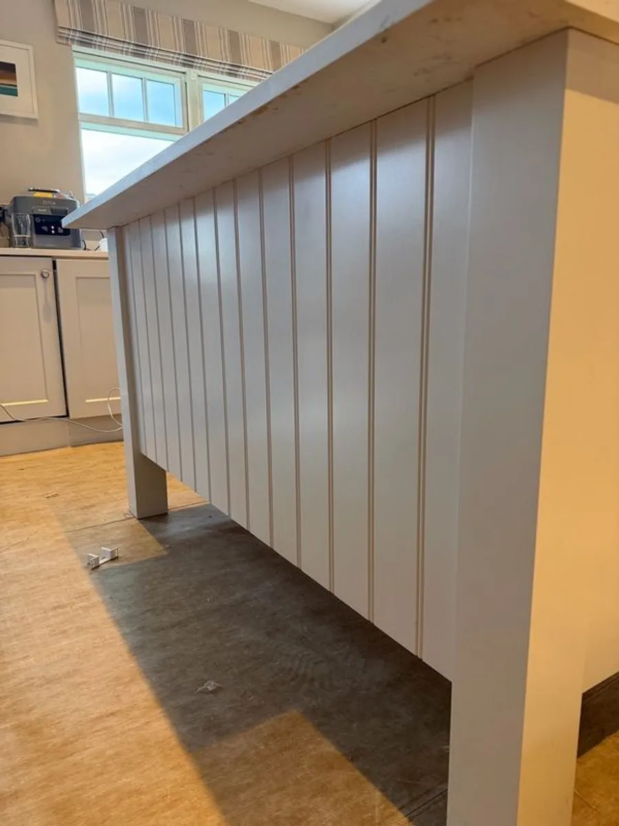 kitchen island - Image 2