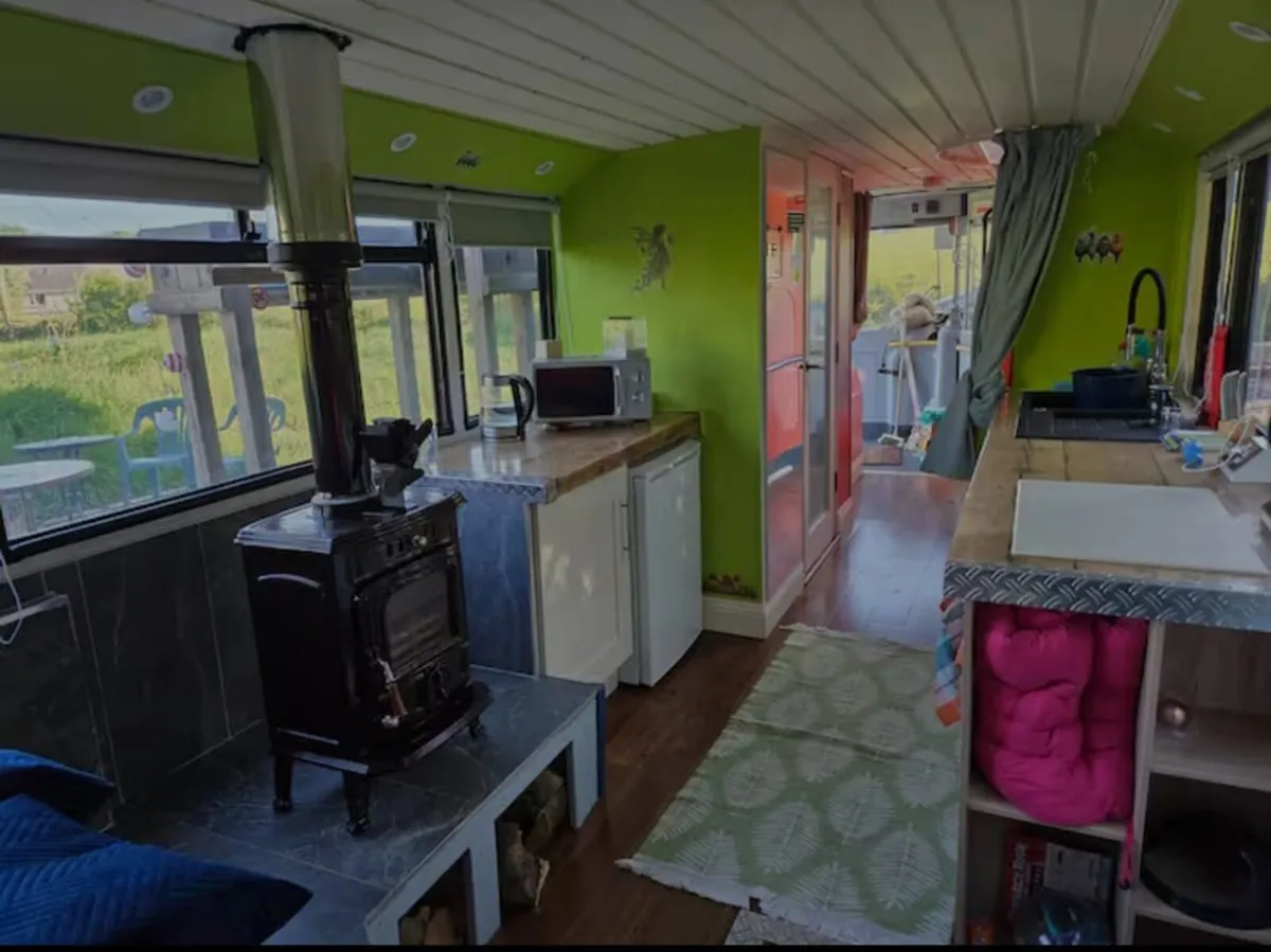 Converted double decker bus - Image 2