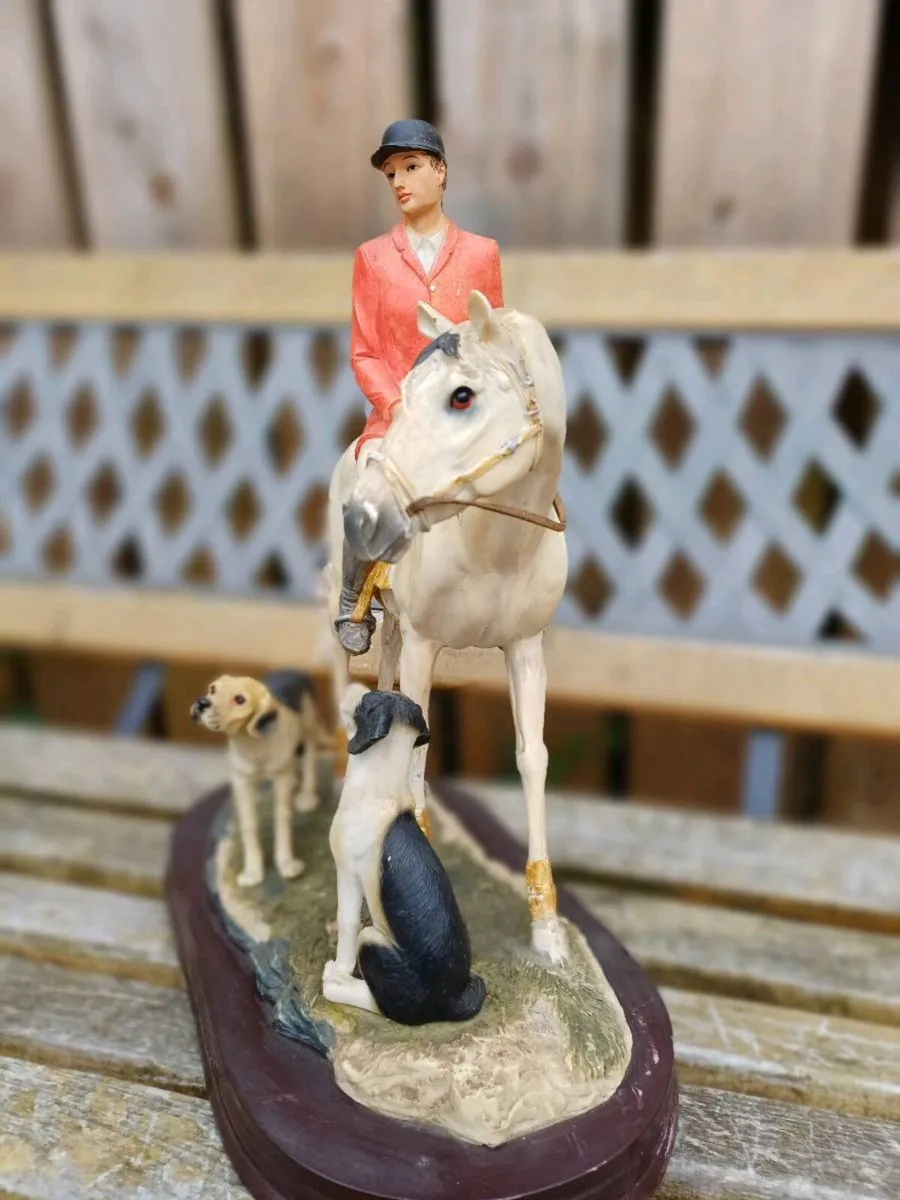 Vintage Academy Collection Hunting Figure - Image 4
