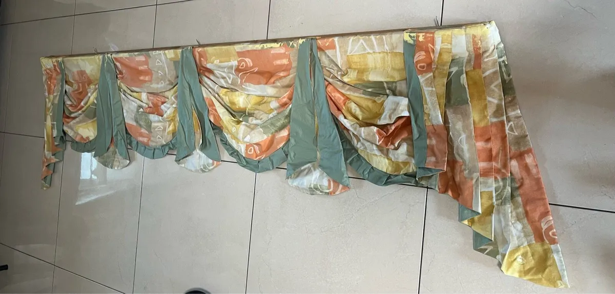 Swags & Tails Complete Curtain Set - Image 1