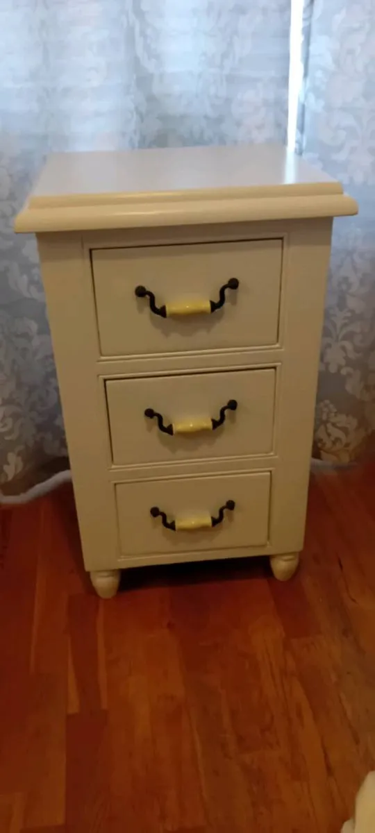 Locker/Drawers - Image 2