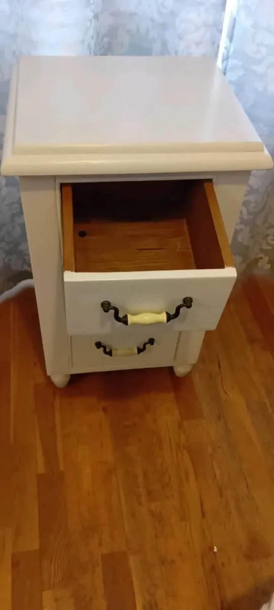 Locker/Drawers - Image 3