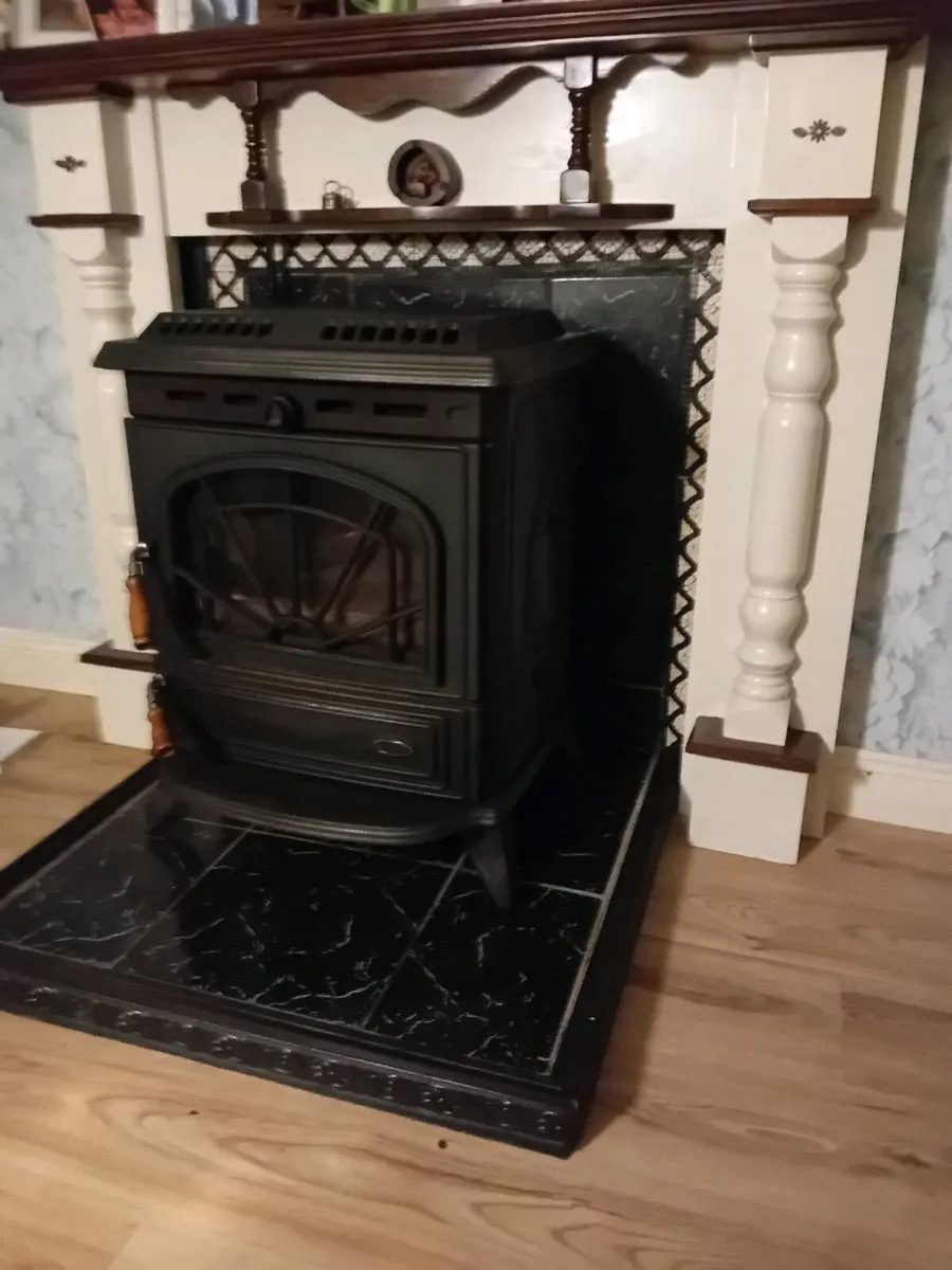 Stanley Erin Boiler Stove - Image 2