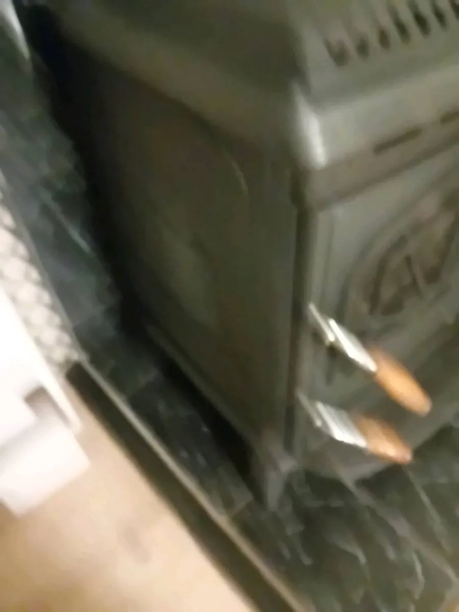 Stanley Erin Boiler Stove - Image 3