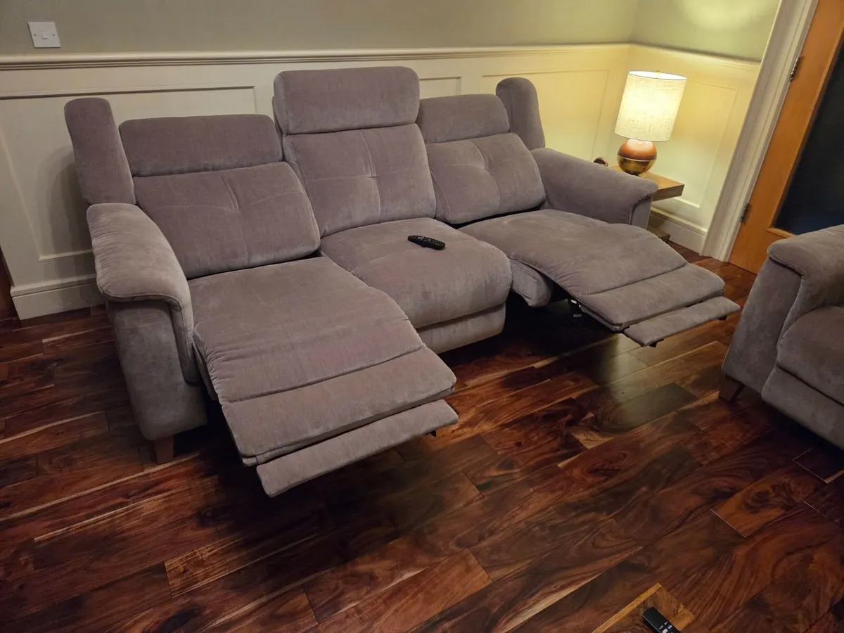 Suite of Furniture - Image 3