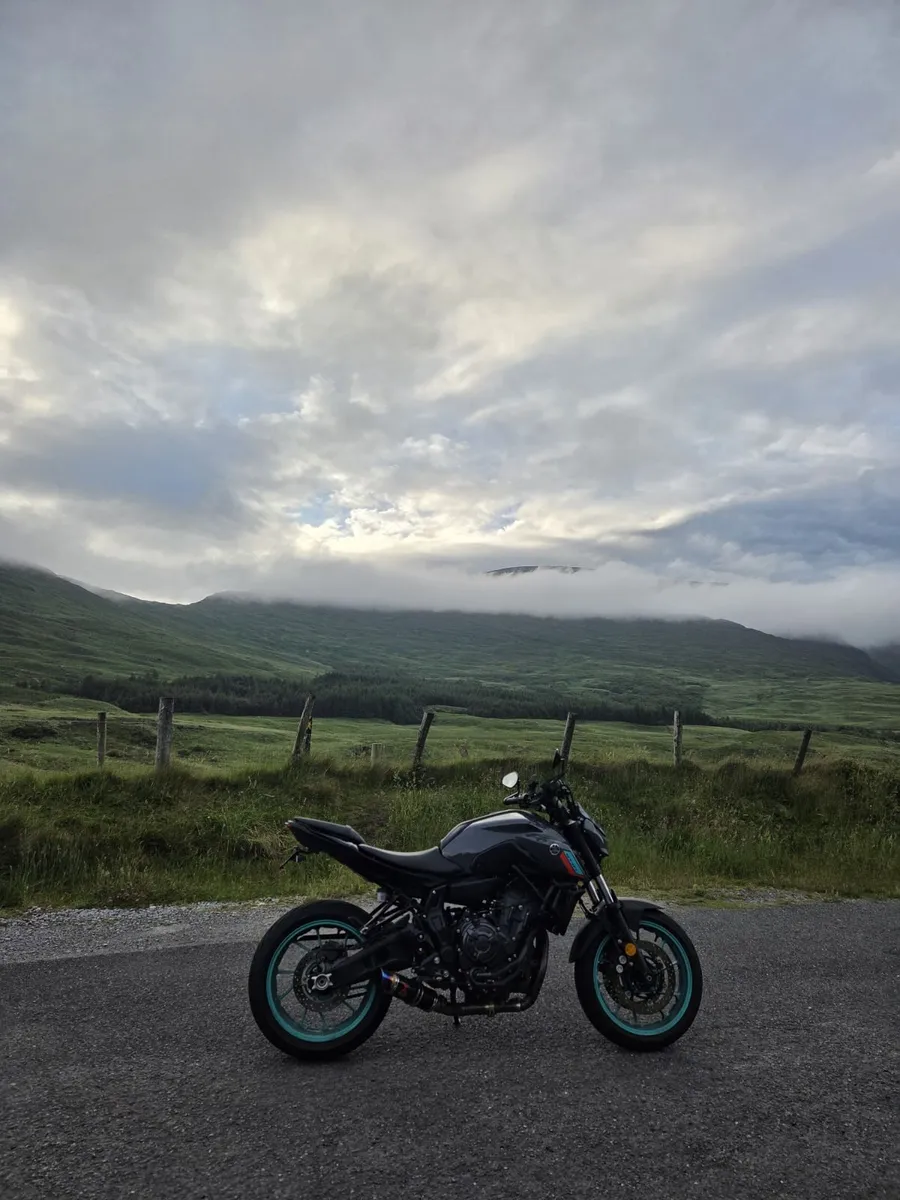 YAMAHA MT07 2024 - Image 2