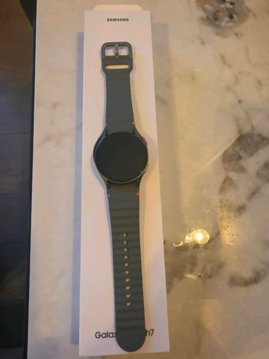 Samsung Galaxy watch 7 - Image 1