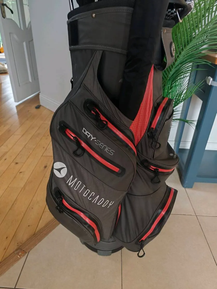 Motocaddy Dry Series Golf Bag - Image 2