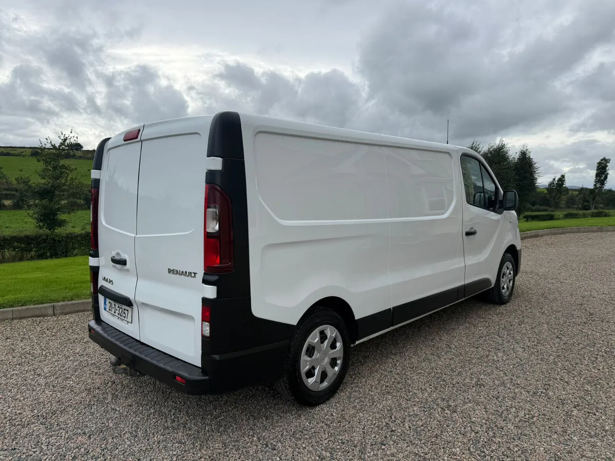 2021 Renault Trafic 2.0 DCI LWB 120bhp - Image 3