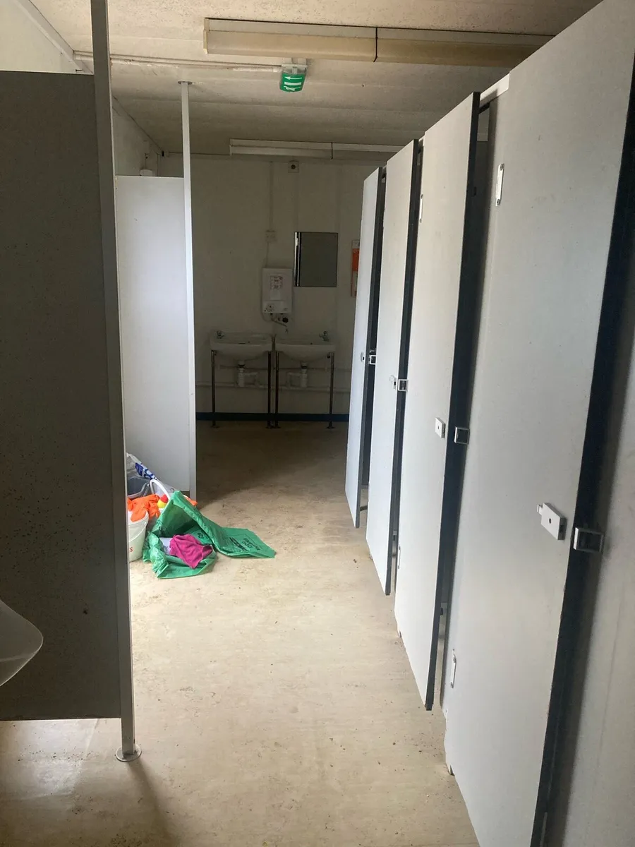 32/10 Modular Toilet Block - Image 4